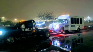 Diaz 24/7 Towing Service - photo 1