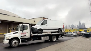 Right Away Towing LLC JunkYard in Tacoma (WA) - photo 3