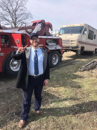 Reed & Hoppes Towing Inc. JunkYard in Grand Rapids (MI) - photo 4