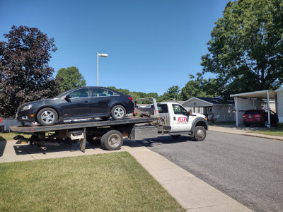 M&M Towing JunkYard in Grand Rapids (MI) - photo 2