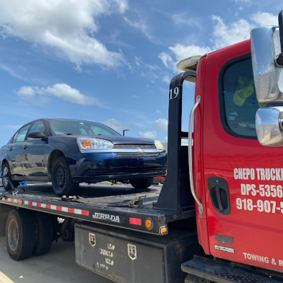 Chepo Trucking LLC - Towing & Recovery JunkYard in Broken Arrow (OK) - photo 3