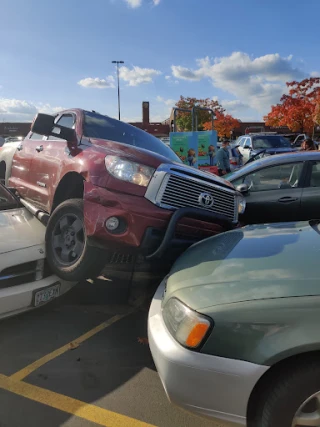 AutoHaus Towing JunkYard in Portland (OR) - photo 4