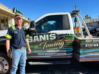 Banis Towing Service JunkYard in San Antonio (TX) - photo 4