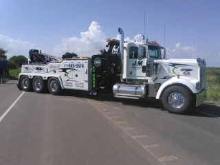 J & M Wrecker Services, Inc - photo 1