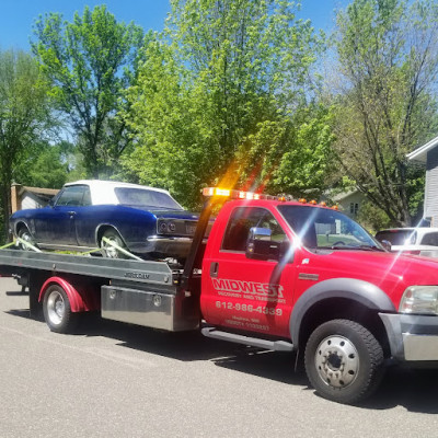 Midwest Recovery and Transport JunkYard in Minneapolis (MN) - photo 4