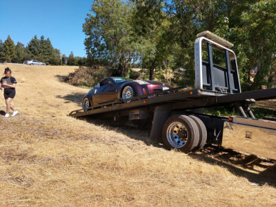 Aguilar Towing Services Livermore CA JunkYard in Fremont (CA) - photo 2