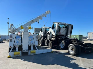 United Towing Service JunkYard in Sacramento (CA) - photo 3