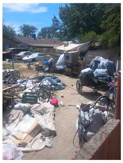 Jays Dump and Clean ups JunkYard in Merced (CA) - photo 2