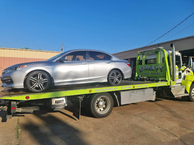 Spanky's Towing & Recovery JunkYard in Beaumont (TX) - photo 3