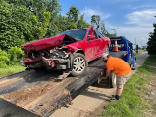 Calvin's Wrecker Service JunkYard in Tulsa (OK) - photo 3