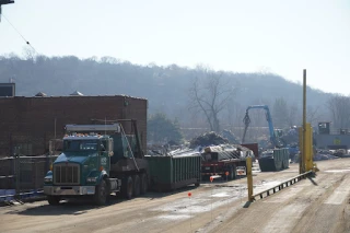 Albert Bros Inc JunkYard in Waterbury (CT) - photo 3