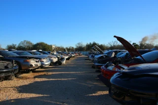 BYOT Auto Parts in Beaumont, TX JunkYard in Beaumont (TX) - photo 3