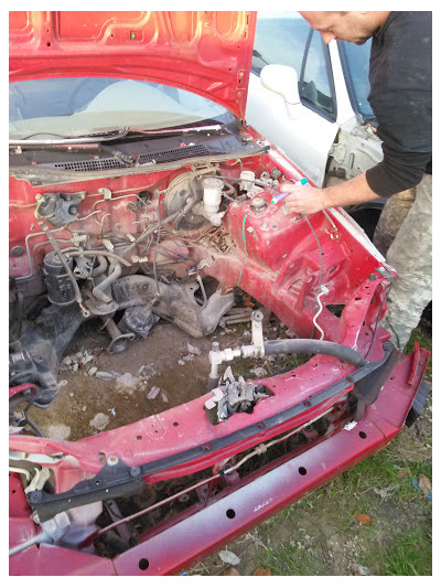 B & B Foreign Car JunkYard in Kennedale (TX) - photo 2