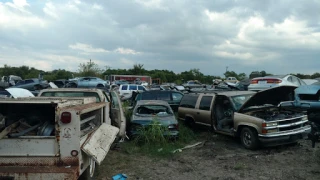 Austin Express Auto Parts JunkYard in Austin (TX) - photo 3