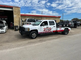 Santos Wrecker Service JunkYard in Balch Springs (TX) - photo 2