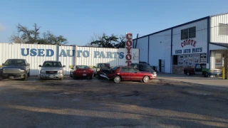 Coyote Used Auto Parts JunkYard in Pasadena (TX) - photo 1