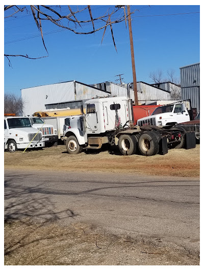 Robertson Equipment & Salvage JunkYard in Wichita Falls (TX) - photo 1