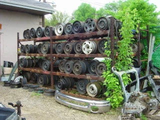 Brown's Eastside Auto Recycling JunkYard in Tallmadge (OH) - photo 4