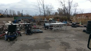 R & R Salvage Inc - photo 1