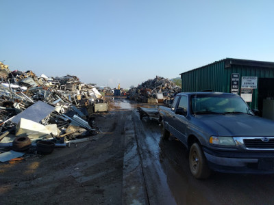 Augustine Metals JunkYard in Colton (CA) - photo 2