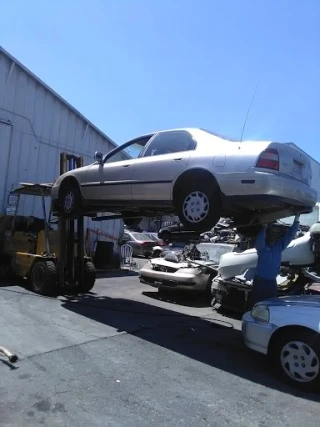 Honda's Only Auto Center JunkYard in Santa Clara (CA) - photo 2