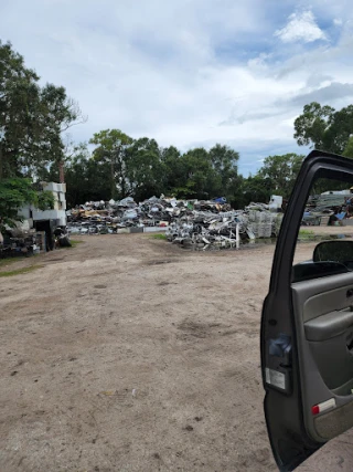 Crews Salvage JunkYard in Ave Maria (FL) - photo 3