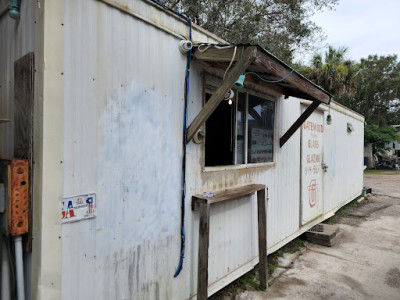 Crews Salvage JunkYard in Ave Maria (FL) - photo 4