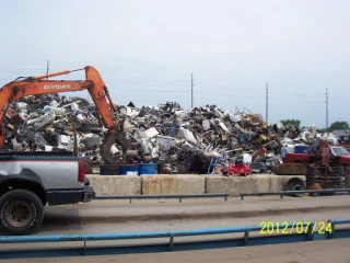 Westside Auto Salvage JunkYard in Indianapolis (IN) - photo 4