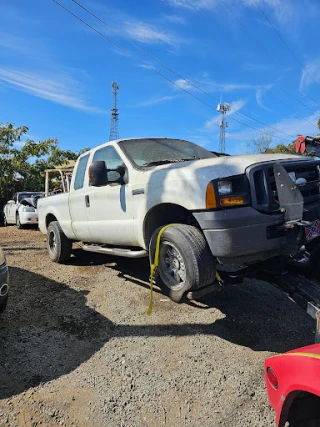 Mateo Towing & Cash for Junk Cars JunkYard in Charlotte (NC) - photo 3