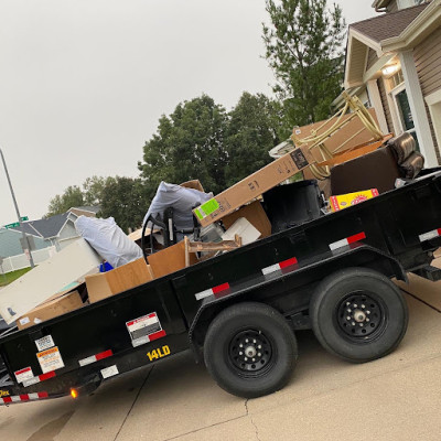 TLC Junk Hauling and Yard Waste Removal Of Omaha JunkYard in La Vista (NE) - photo 2