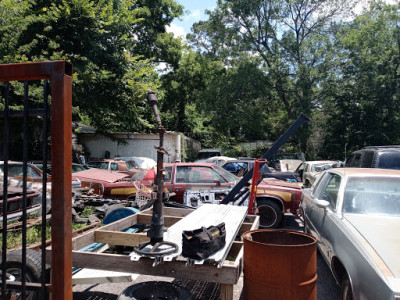 Roger's G-Body Parts JunkYard in Channelview (TX) - photo 1