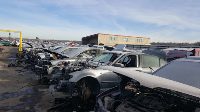 U Pull-It JunkYard in Omaha (NE) - photo 4