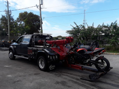 Miami-Dade-Towing-Services JunkYard in West Palm Beach (FL) - photo 2