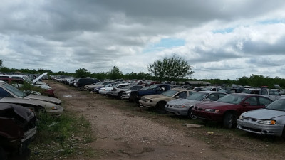 Rios Towing JunkYard in McAllen (TX) - photo 2