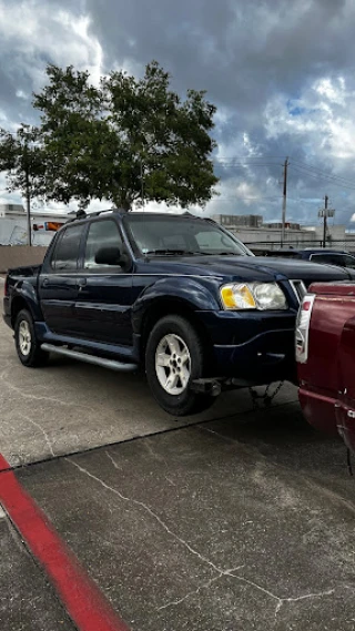 CAROLINA'S JUNK CARS BUYERS. JunkYard in Houston (TX) - photo 2