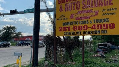 Silverado Used Truck Parts JunkYard in Houston (TX) - photo 2