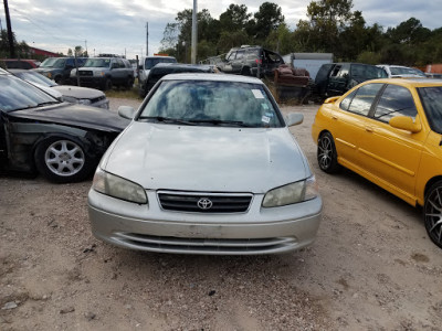 Silverado Used Truck Parts JunkYard in Houston (TX) - photo 4