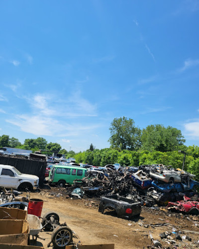 Omar & Son Automotive JunkYard in Atlantic City (NJ) - photo 2