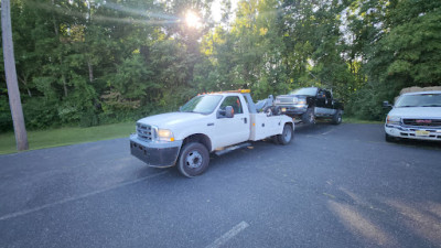 TTJ Towing and Recovery JunkYard in Philadelphia (PA) - photo 1