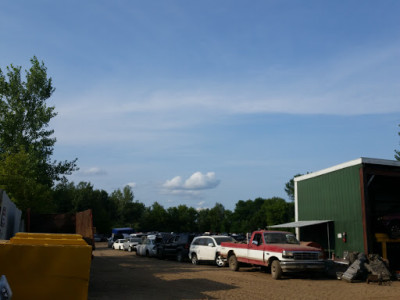 Jellison's Auto Parts JunkYard in Minneapolis (MN) - photo 4