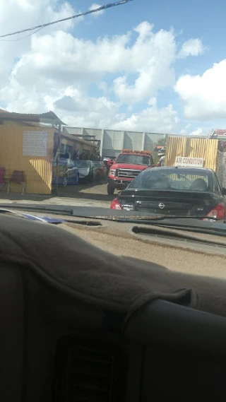 Papi's Auto Recycling JunkYard in Orlando (FL) - photo 3