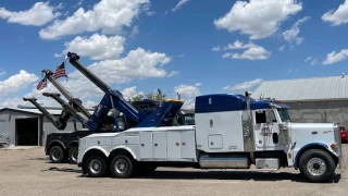 I40 Heavy Wrecker Towing JunkYard in Albuquerque (NM) - photo 1