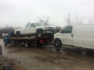 Lockport Towing Service JunkYard in Chicago (IL) - photo 2