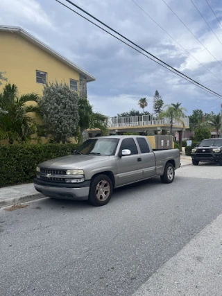 Affordable Junk Cars & Towing JunkYard in West Palm Beach (FL) - photo 4