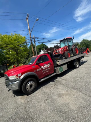 ACN Flatbed Towing and Recovery Corp JunkYard in New Haven (CT) - photo 1