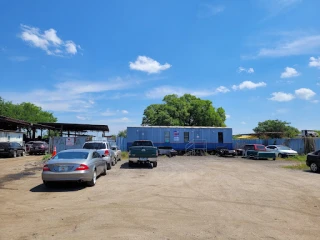 A1 Tampa Junk Car Buyer JunkYard in Tampa (FL) - photo 1