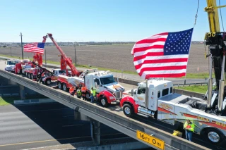 Apollo Towing & Semi Truck Heavy Wrecker - photo 1