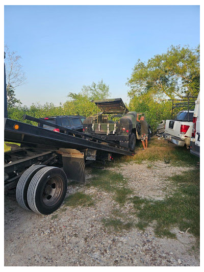 Mike's #1 Towing JunkYard in Houston (TX) - photo 2