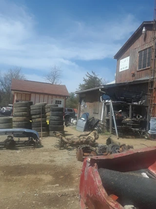 Cody's Salvage JunkYard in Charleston (WV) - photo 4