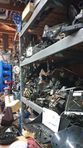 GM Jacks Auto Parts JunkYard in Birmingham (AL) - photo 4